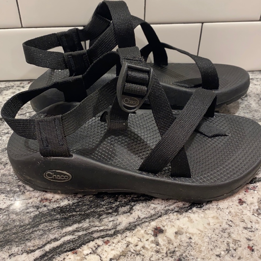 Black men’s chacos